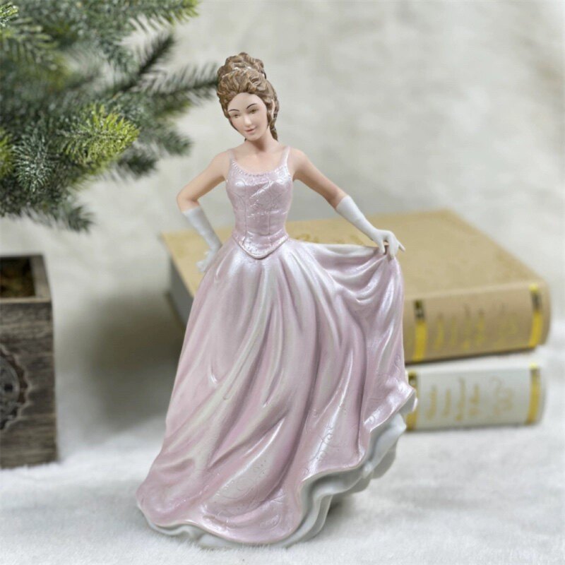 Women'S Accessories Louis Vuitton - Vintage Porcelain Lady Figurine Purple Dress